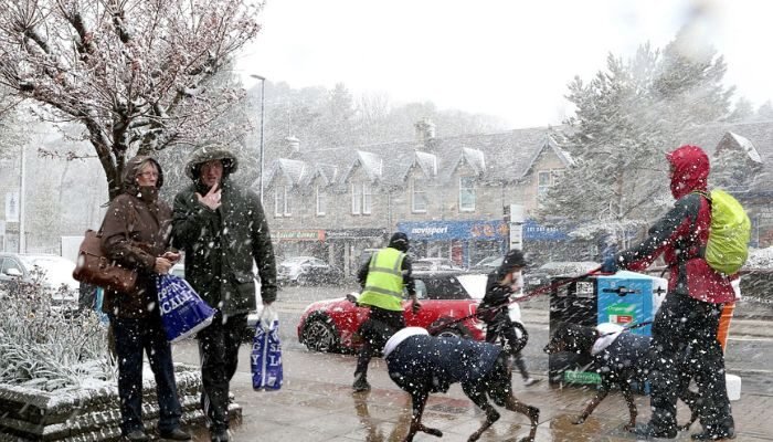 uk to brace for 60-hour snow deluge from december 9