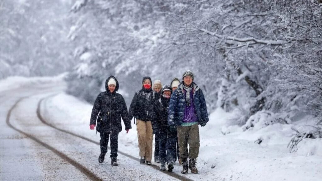 uk to brace for 60-hour snow deluge from december 9
