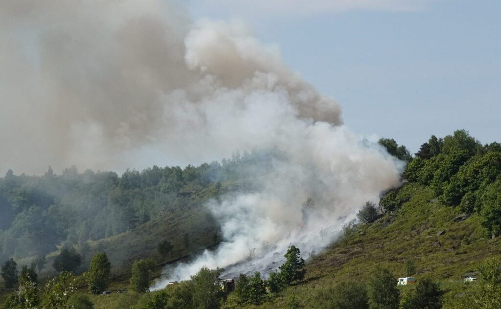 sheffield wildfire parkwood springs